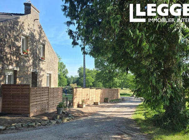 Camors, Brittany 56330