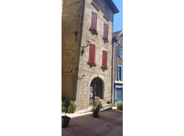 Caylus, Midi-Pyrénées 82160