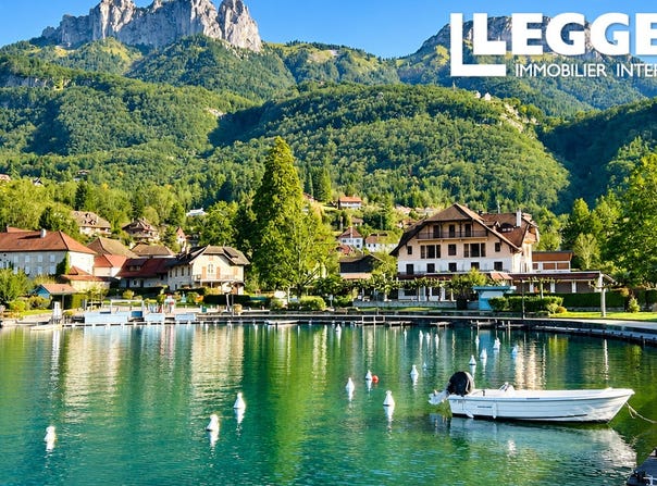 Talloires, Auvergne-Rhône-Alpes 74290