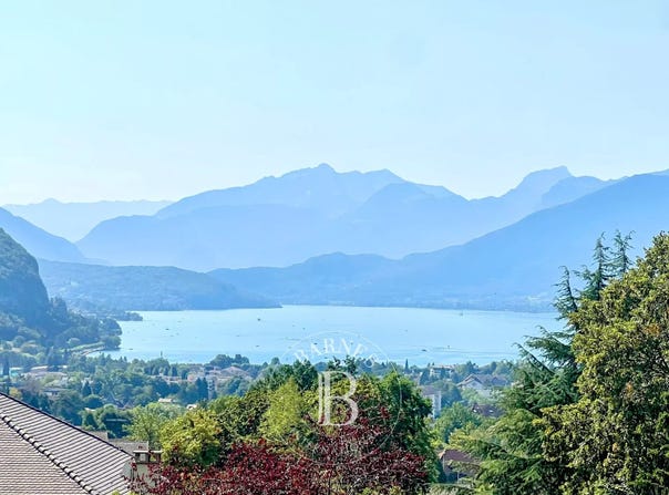 Annecy, Auvergne-Rhône-Alpes 74000