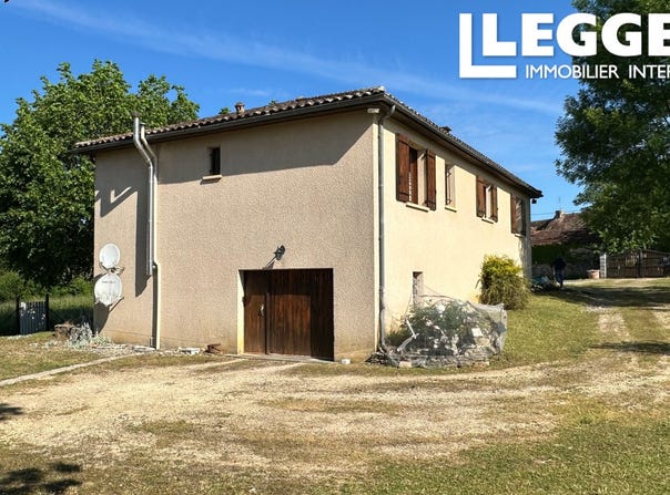 Hautefort, Nouvelle-Aquitaine 24390