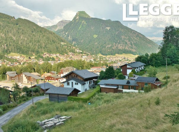 Morzine, Auvergne-Rhône-Alpes 74110