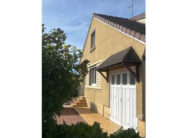 Chalon-sur-Saône, Burgundy 71100