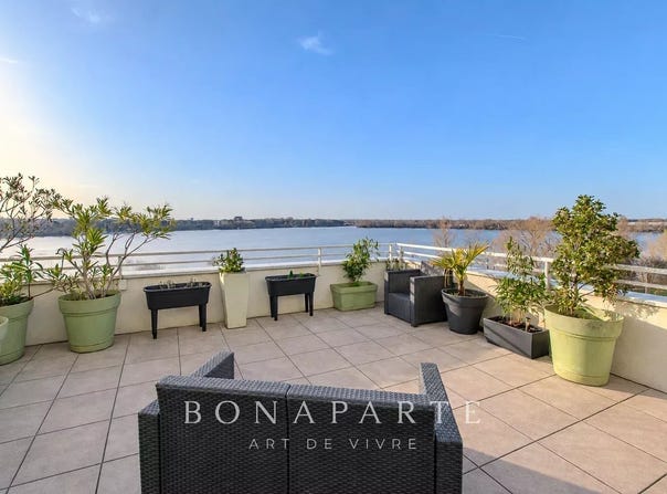 Bordeaux, Aquitaine 33300