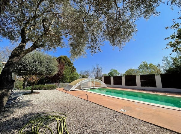 Tourbes, Languedoc-Roussillon 34120