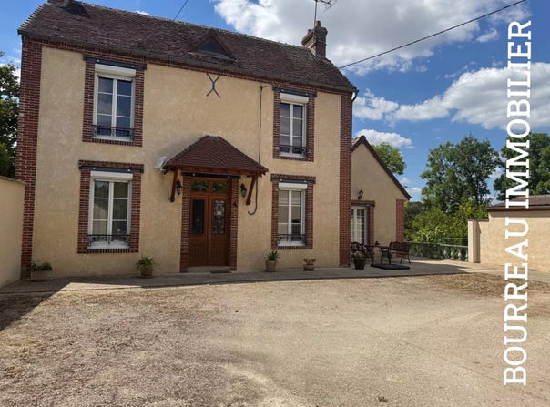 Champlay, Yonne 89300