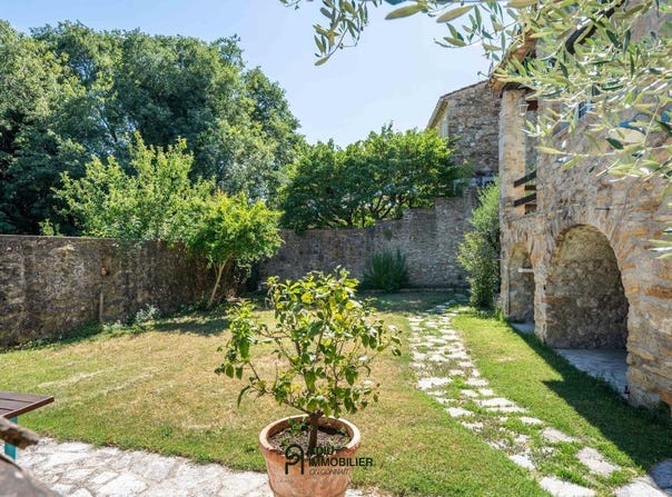 Goudargues, Languedoc-Roussillon 30630