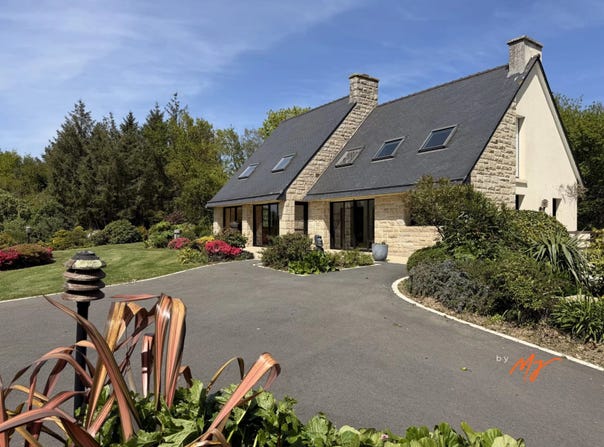 Plouzévédé, Finistère 29440