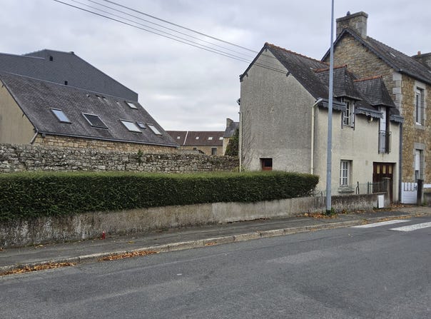 Guingamp, Brittany 22200