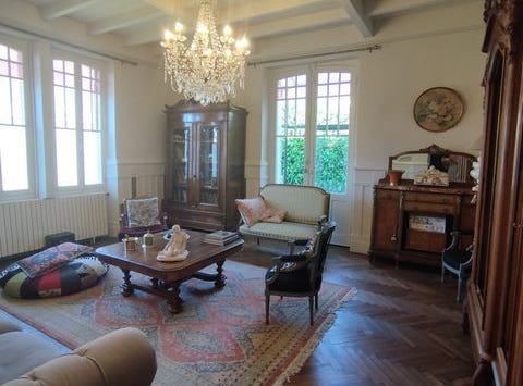 CASTELSARRASIN, Midi-Pyrénées 82100