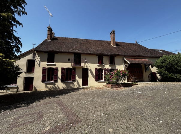 Senan, Burgundy 89710