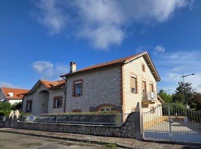CAUSSADE, Midi-Pyrénées 82300