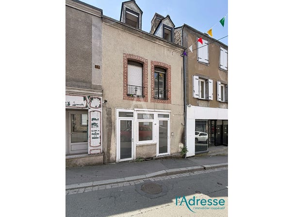 MAYENNE, Pays de la Loire 53100