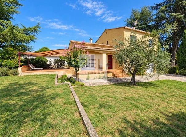Bagnols-sur-Cèze, Languedoc-Roussillon 30200