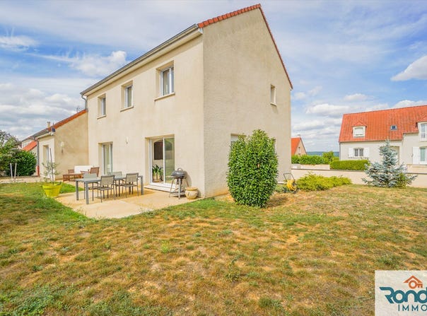 Is-sur-Tille, Burgundy 21120