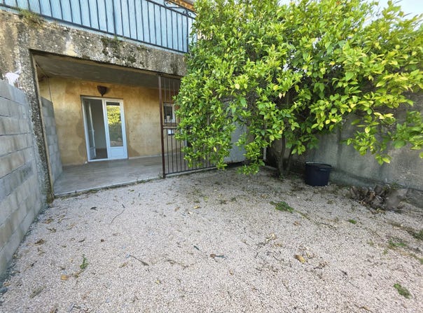 Saint-Quentin-la-Poterie, Gard 30700