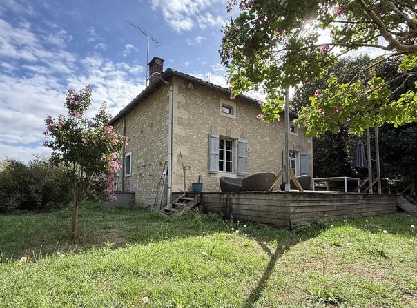 Verteuil-sur-Charente, Poitou-Charentes 16510