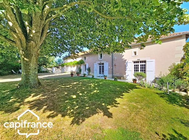 Saint-Martin-de-Sanzay, Poitou-Charentes 79290