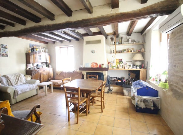 Mouy, Oise 60250