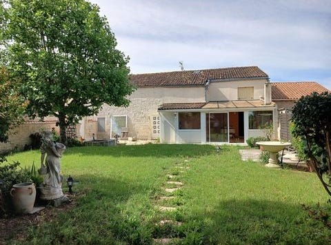 Jazennes, Poitou-Charentes 17260