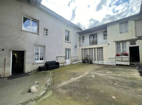 Monts-sur-Guesnes, Poitou-Charentes 86420