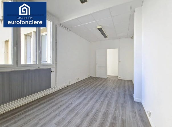 Troyes, Aube 10000