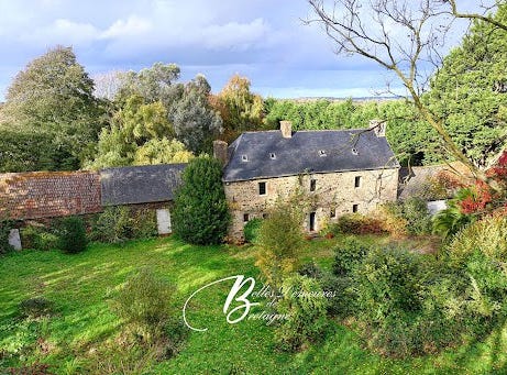 PONTRIEUX, Brittany 22260