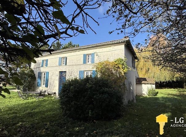 Mortagne-sur-Gironde, Poitou-Charentes 17120