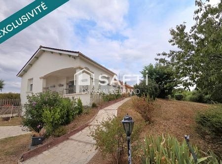 Saint-Maxire, Poitou-Charentes 79410