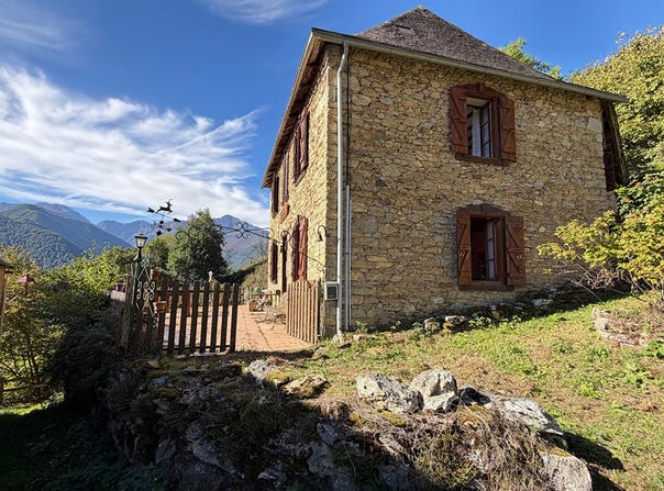 UCHENTEIN, Occitanie 09800