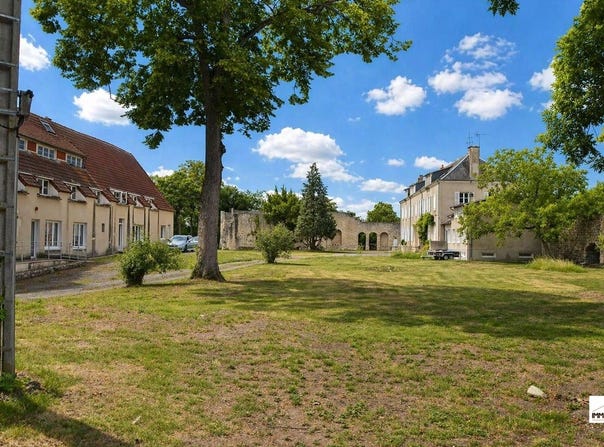Le Châtelet, Centre-Val de Loire 18170