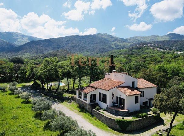 Laroque-des-Albères, Languedoc-Roussillon 66740