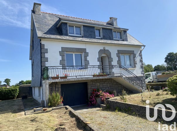 Ploumilliau, Brittany 22300