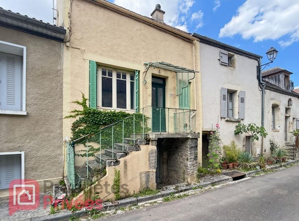 Noyers, Burgundy 89310
