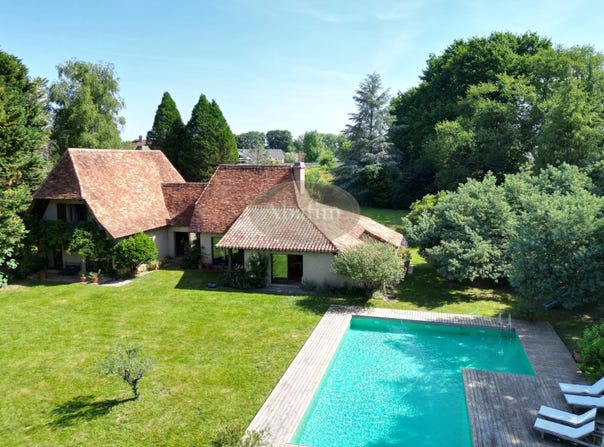 Pau, Pyrénées-Atlantiques 64000
