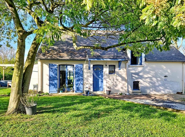 CORNE, Pays de la Loire 49630