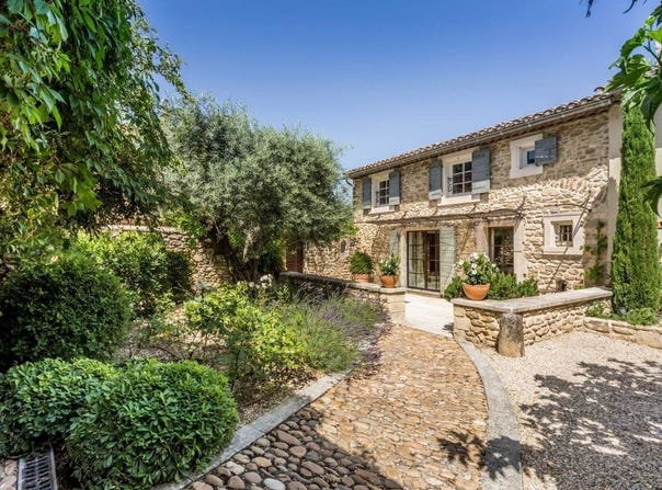 Maubec, Provence-Alpes-Côte d'Azur 84660