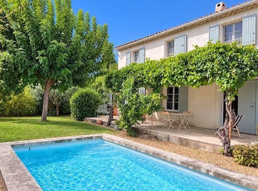 Maillane, Provence-Alpes-Côte d'Azur 13910