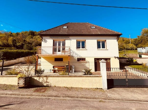 Junay, Burgundy 89700