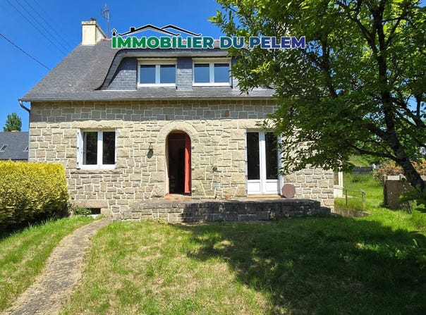 Lanrivain, Brittany 22480