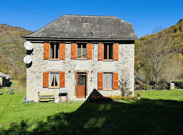 UCHENTEIN, Occitanie 09800