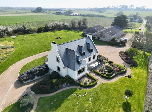 Plougasnou, Brittany 29630