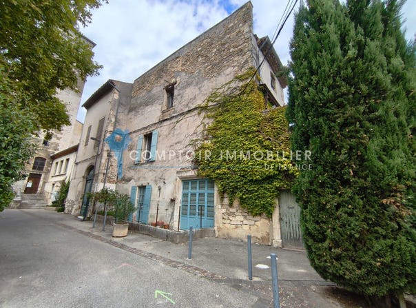 Pont-Saint-Esprit, Languedoc-Roussillon 30130
