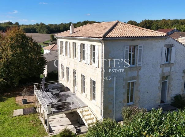 Mirambeau, Poitou-Charentes 17150