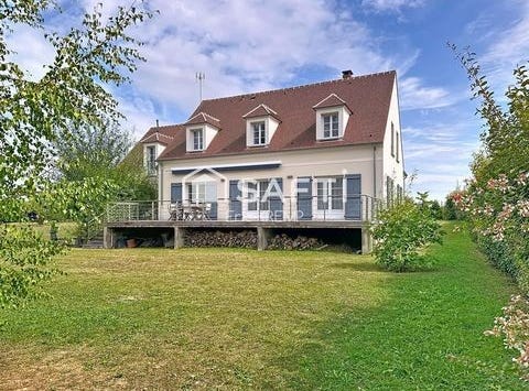 Senlis, Picardie 60300
