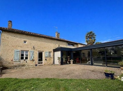 SAINT COUTANT, Poitou-Charentes 79120
