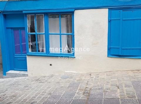 Laval, Pays de la Loire 53000