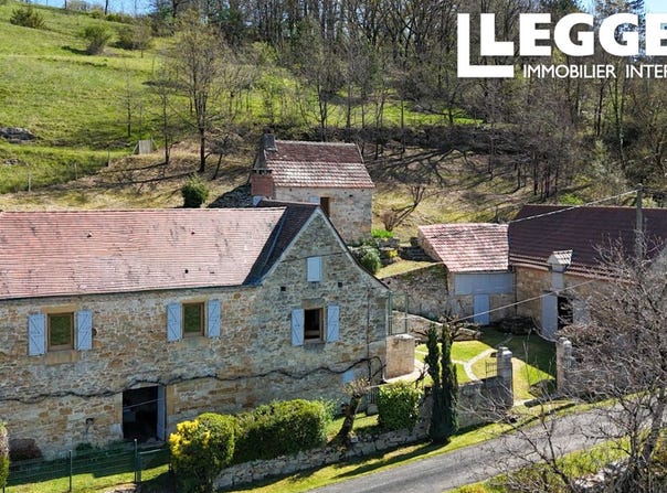 Azerat, Nouvelle-Aquitaine 24210