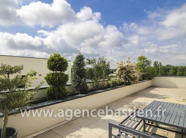 Ferney-Voltaire, Ain 01210