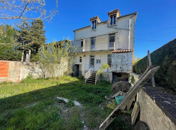 Charlieu, Auvergne-Rhône-Alpes 42190